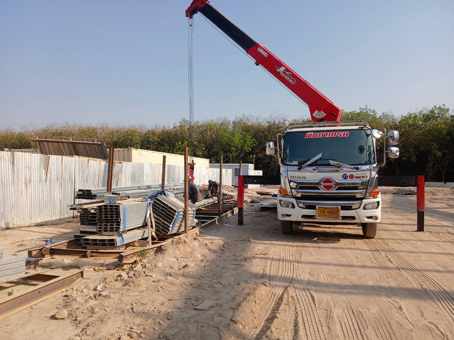 รถเฮี๊ยบนิคมพัฒนา-พิชยาเครน