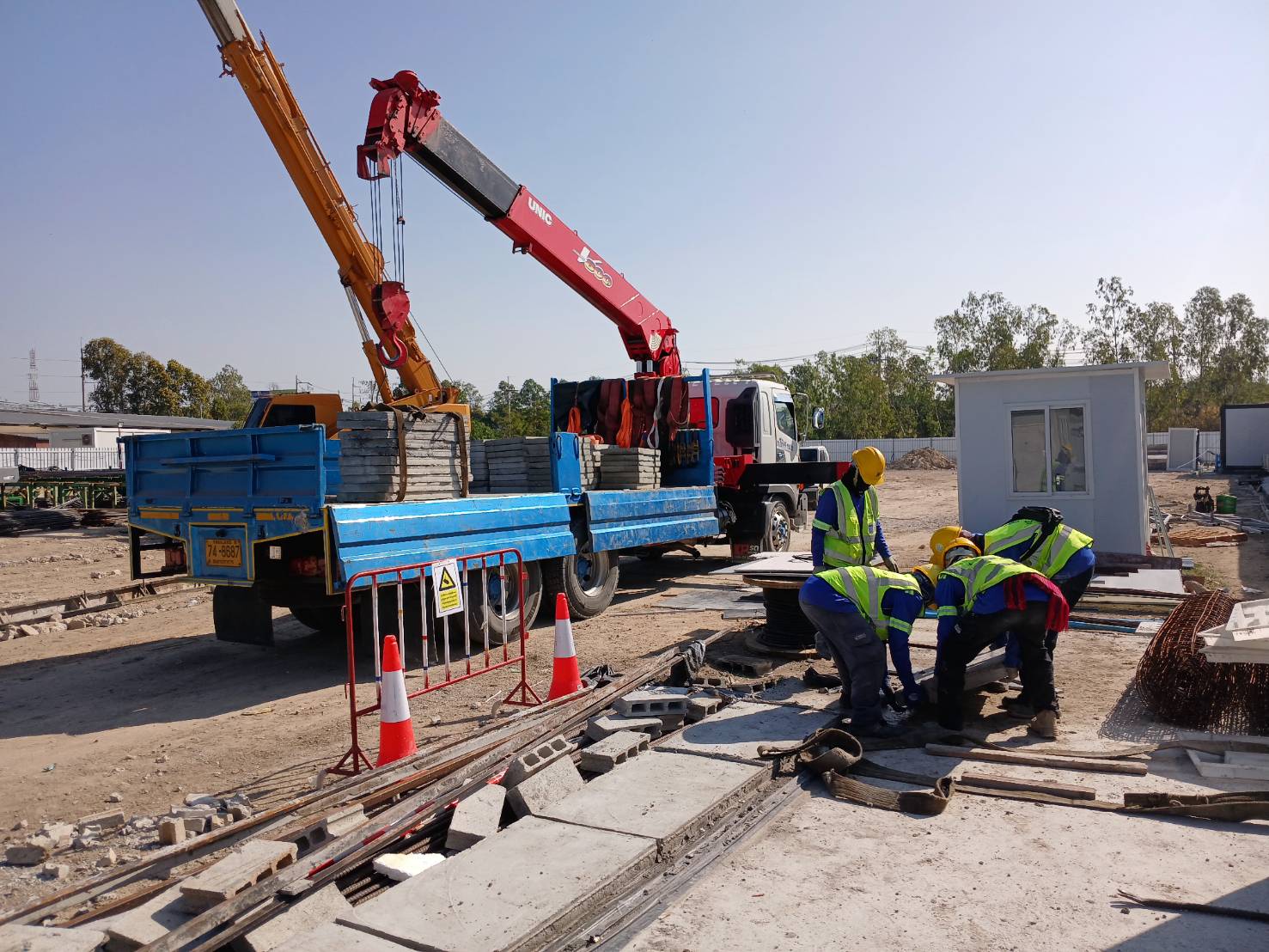 รถเฮี๊ยบฉะเชิงเทรา-พิชยาเครน