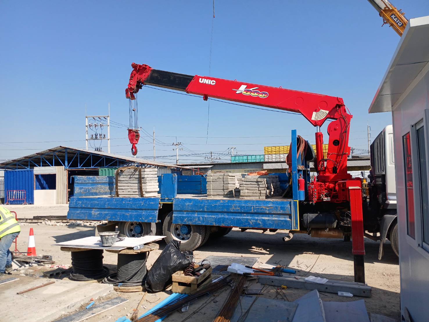 รถเฮี๊ยบฉะเชิงเทรา-พิชยาเครน