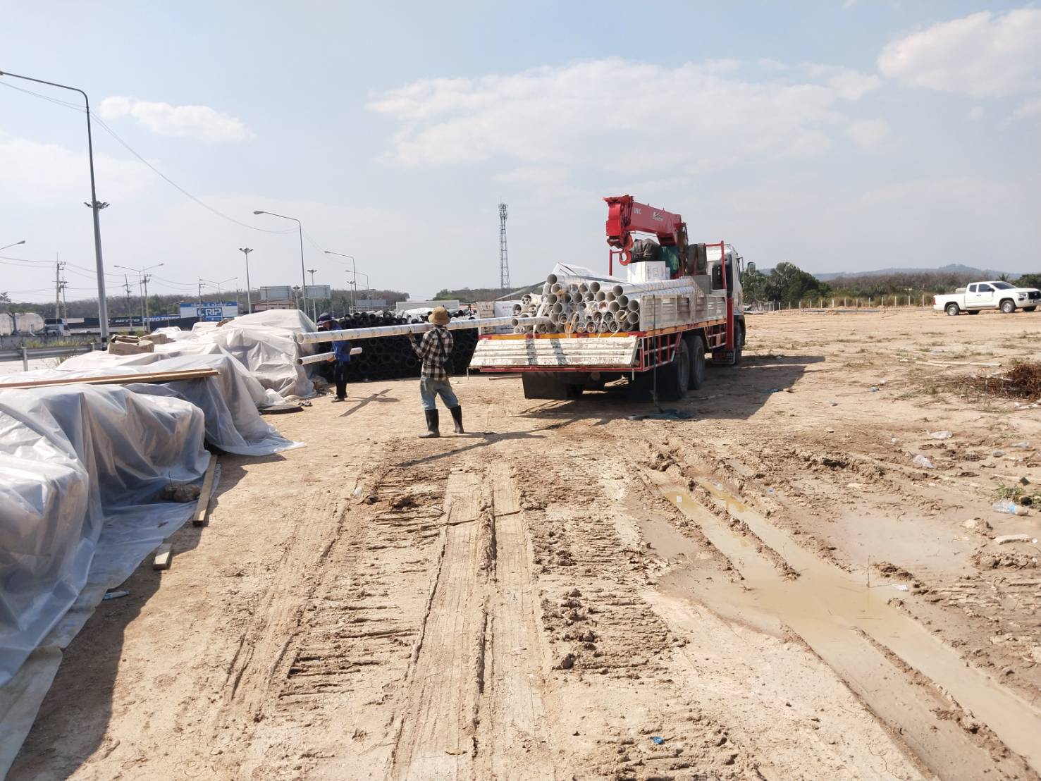 รถเฮี๊ยบเขาคันทรง-พิชยาเครน