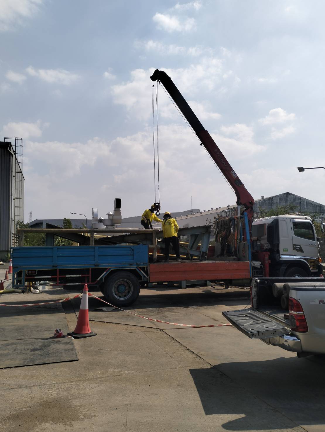 รถเฮี๊ยบ5ตันชลบุรี-พิชยาเครน