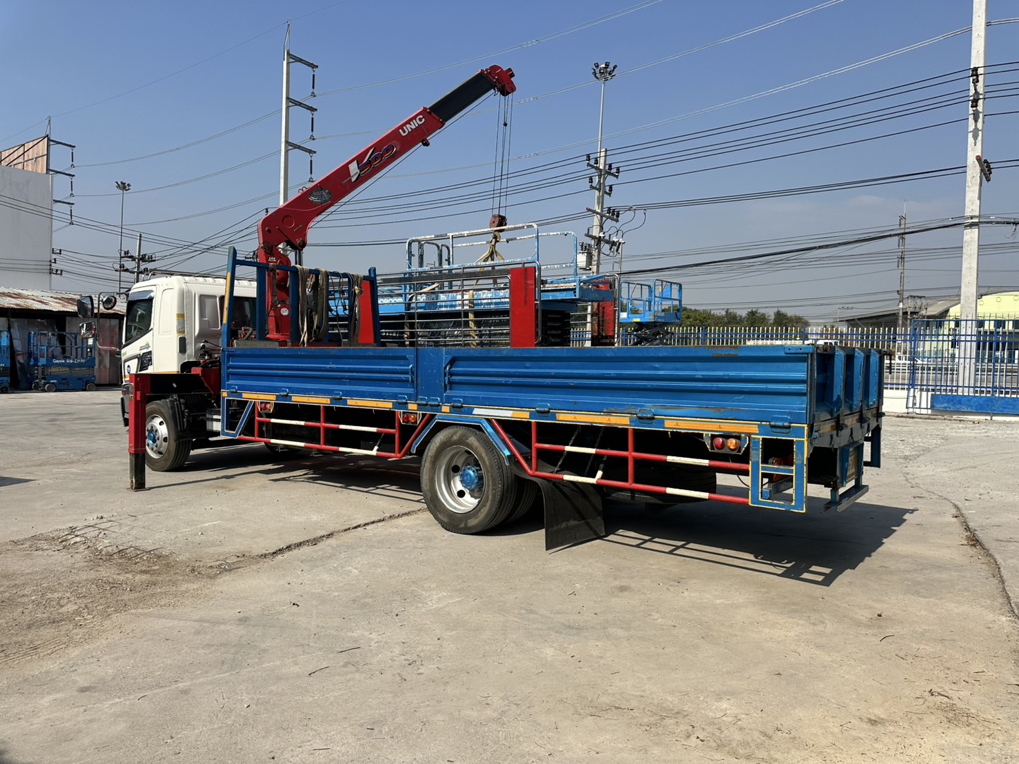 รถเฮี๊ยบ พิชยาเครน ให้บริการขนย้ายชิ้นงานต่างๆพื้นที่ พัทยา