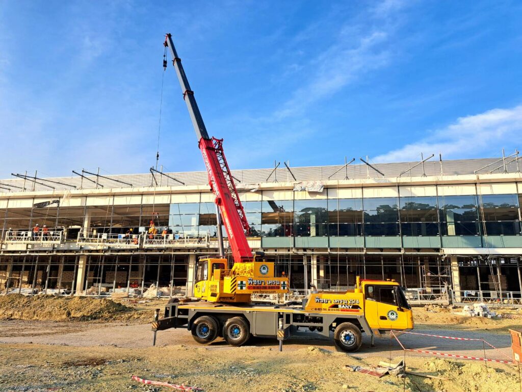 รถเครนชลบุรี-พิชยาเครน