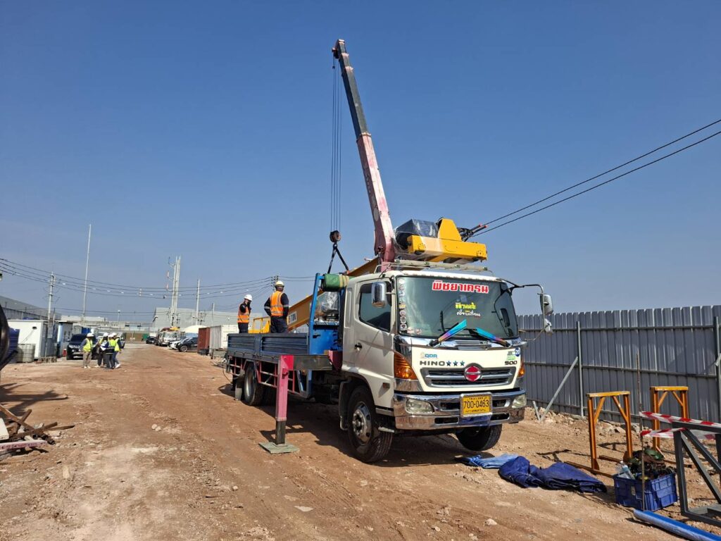 รถเฮี๊ยบเนินหิน-พิชยาเครน