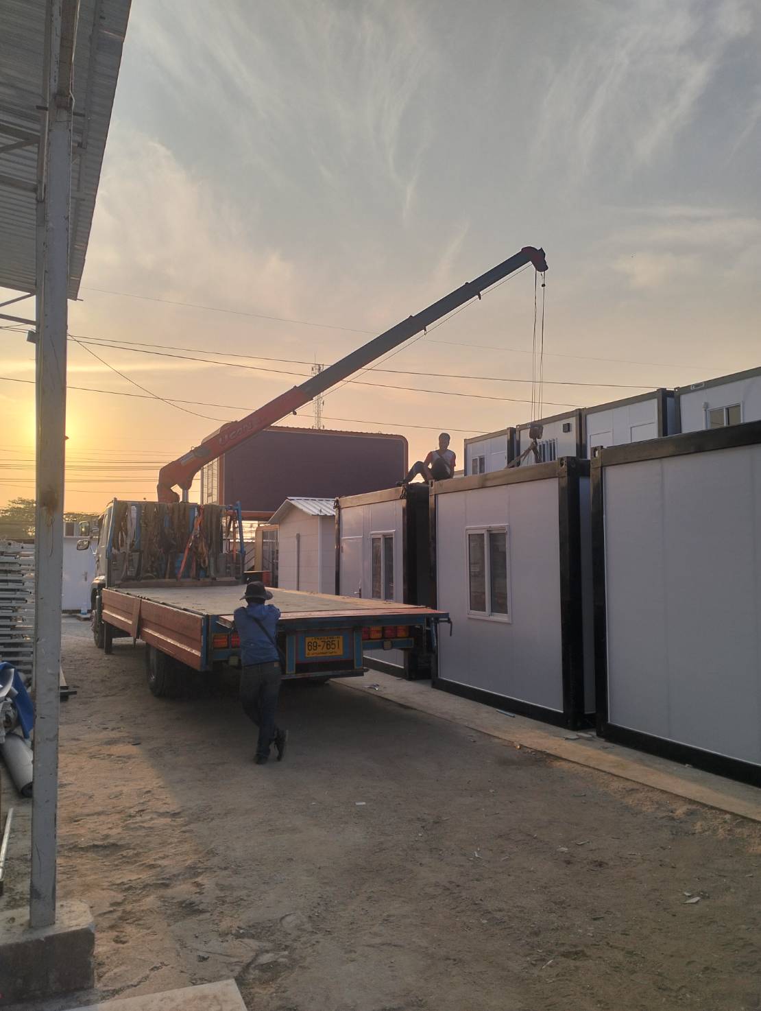 รถเฮี๊ยบ-พิชยาเครน