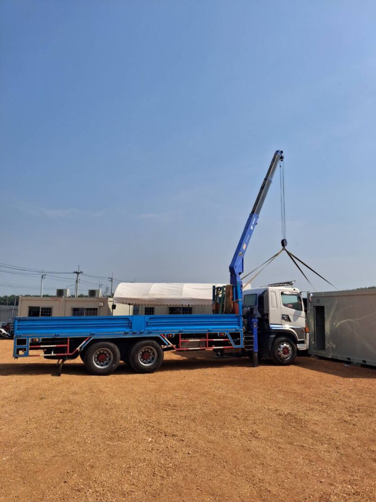 รถเฮี๊ยบหนองใหญ่-พิชยาเครน