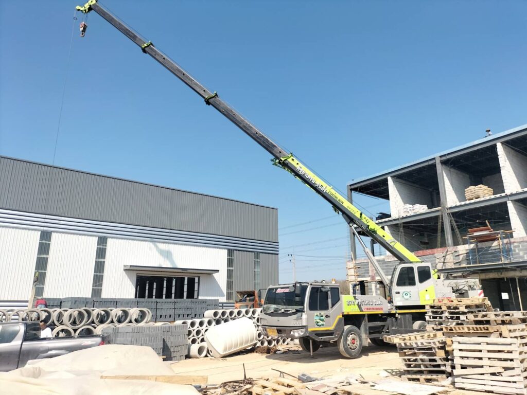 รถเครนหนองใหญ่-พิชยาเครน