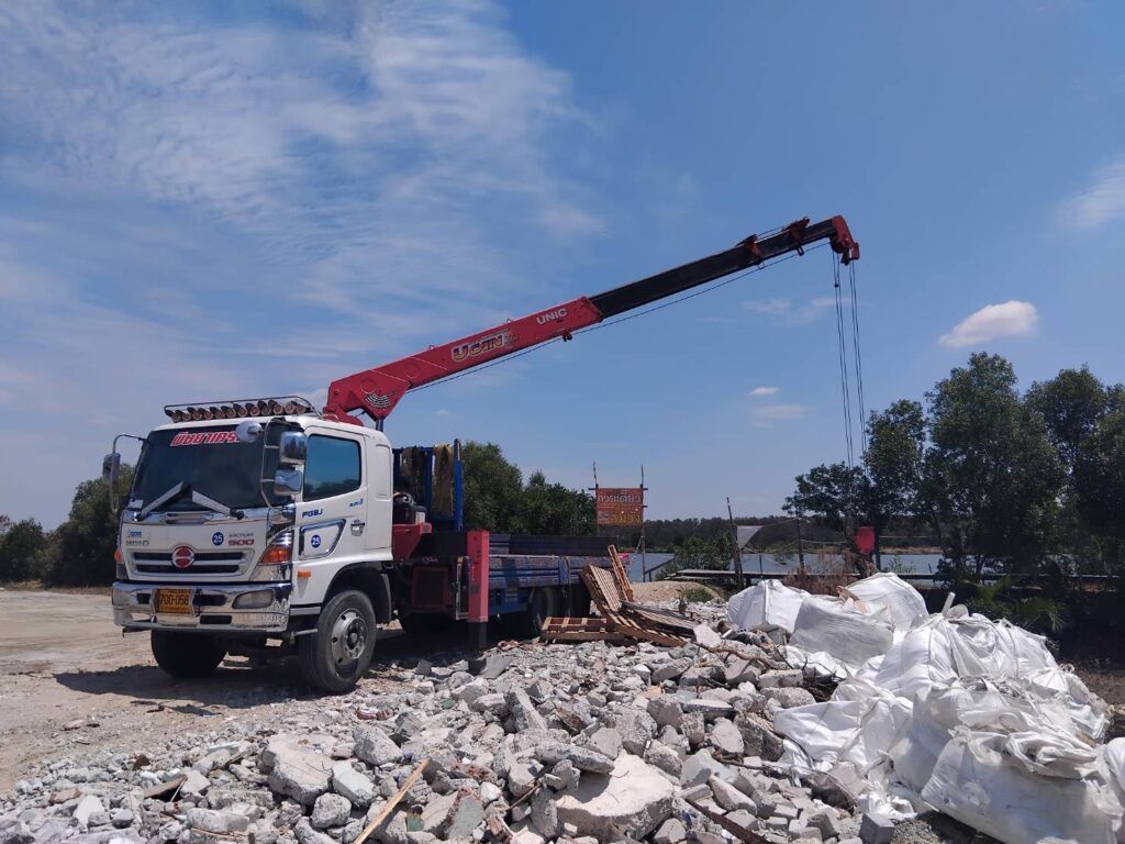 รถเฮี๊ยบรับจ้างอมตะระยอง บริการทุกๆตำบล บรรยากาศการทำงาน พื้นที่ อมตะระยอง