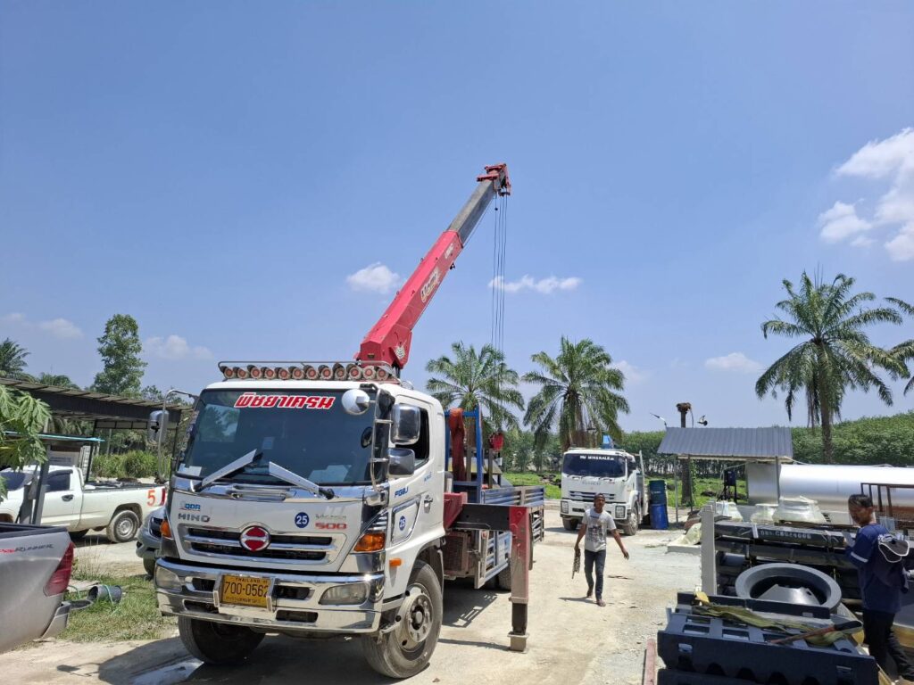 รถเฮี๊ยบเเสมสาร-พิชยาเครน.