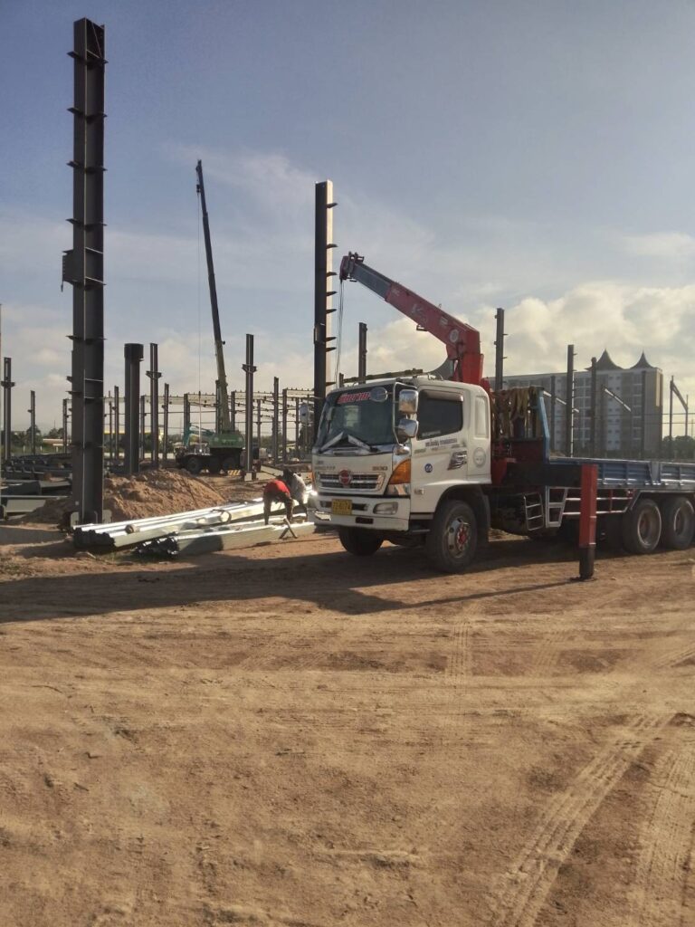 รถเฮี๊ยบชลบุรี-พิชยาเครน