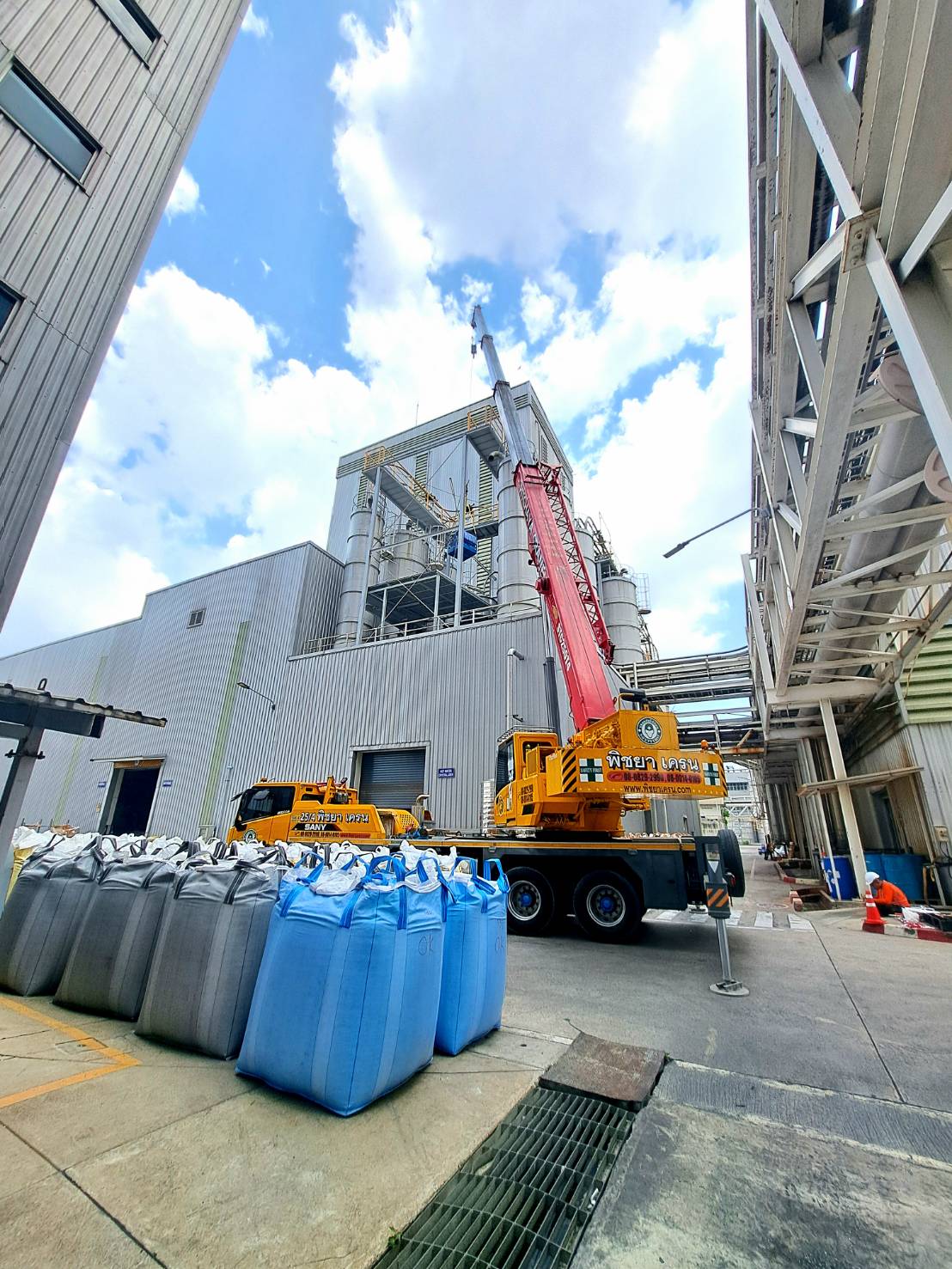 รถเครนอมตะระยอง-พิชยาเครน