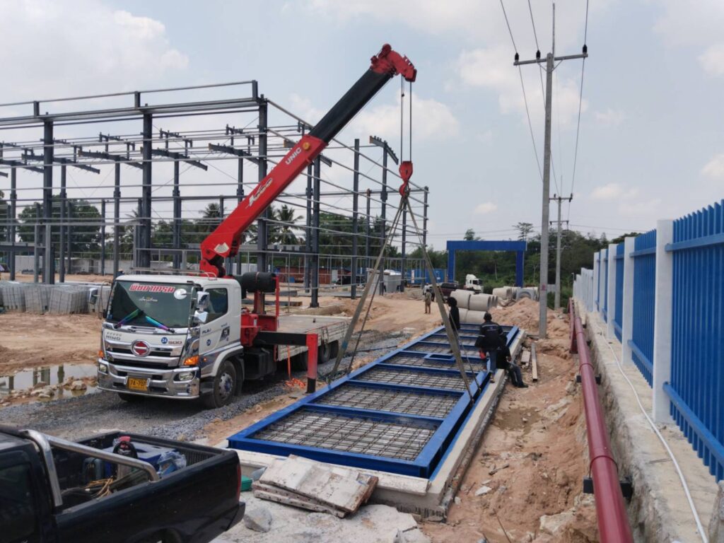 รถเฮี๊ยบบ่อวินชลบุรี-พิชยาเครน