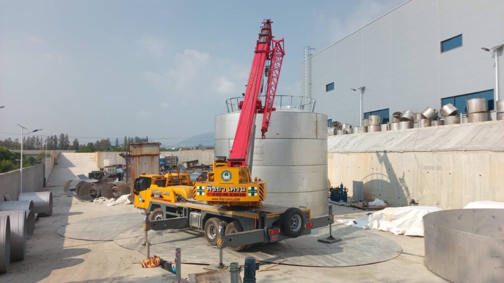 รถเครนชลบุรี-พิชยาเครน