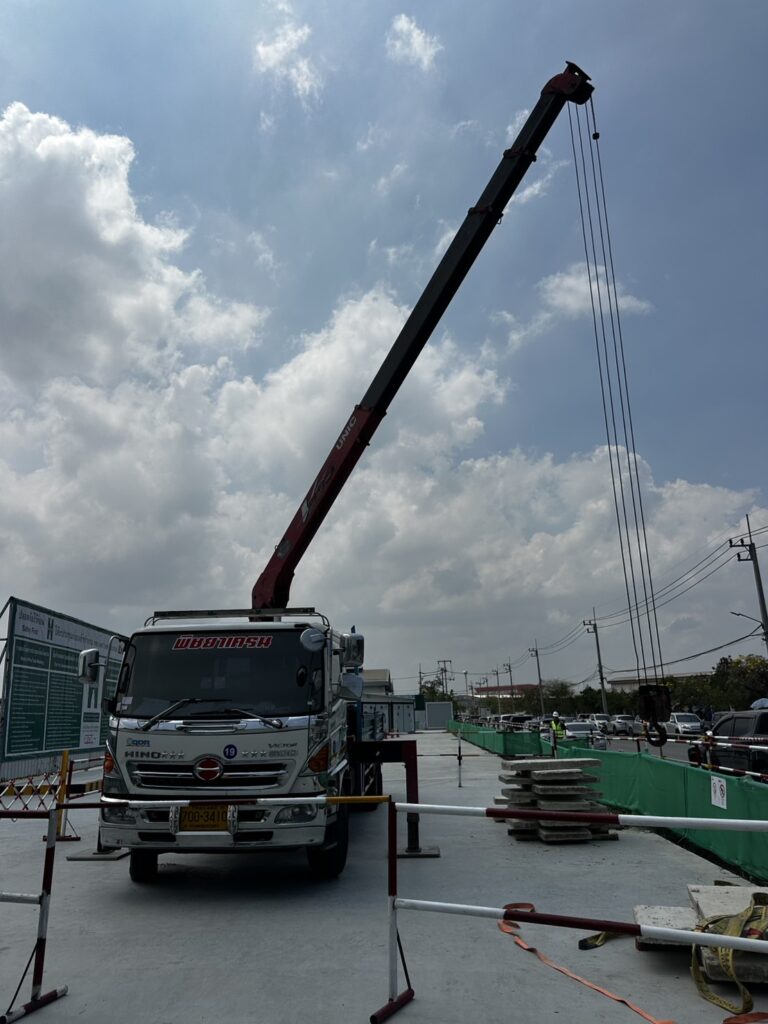 รถเฮี๊ยบหนองอิรุณ-พิชยาเครน